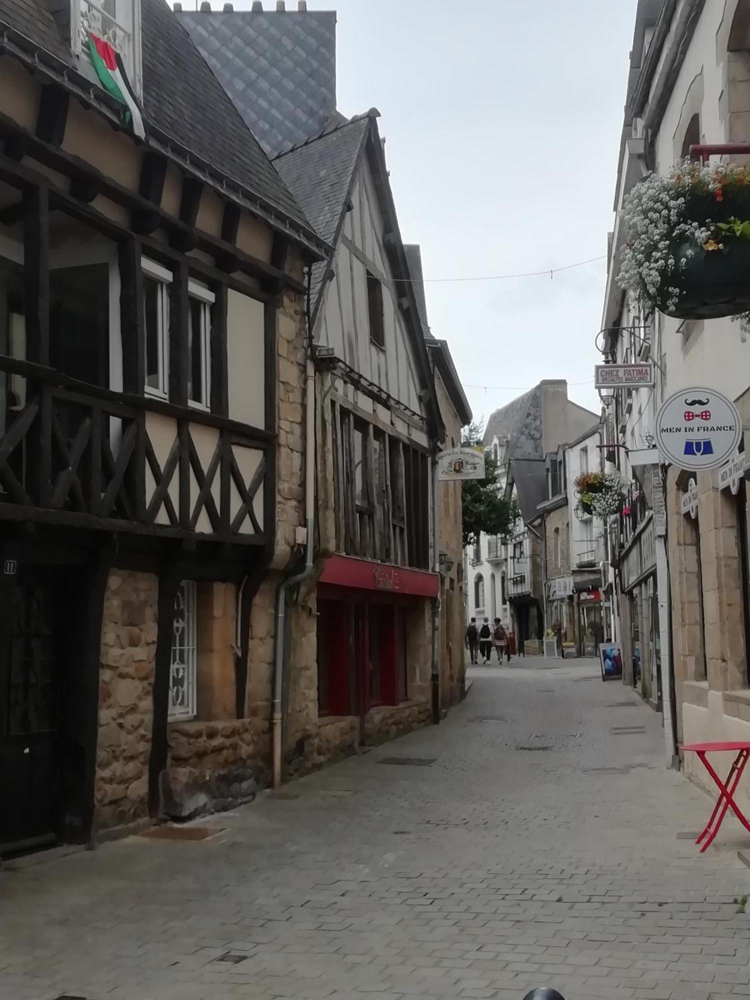 Charmant Appartement Plein Centre Auray Exteriér fotografie